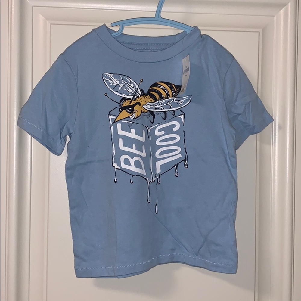Free with Bundle - NWT Baby Gap t shirt (2T)
